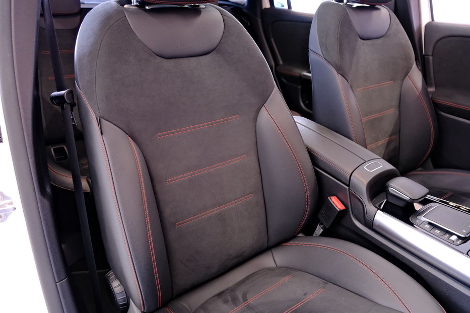 Продам Mercedes-Benz EQC 300 2022 года в Одессе