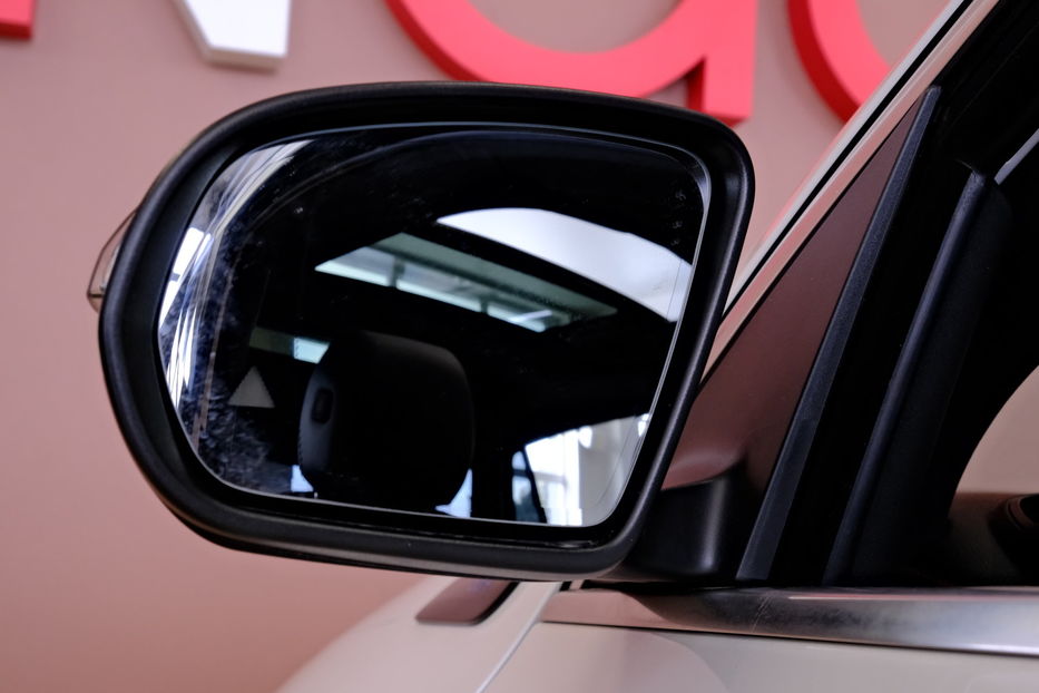 Продам Mercedes-Benz EQC 300 2022 года в Одессе