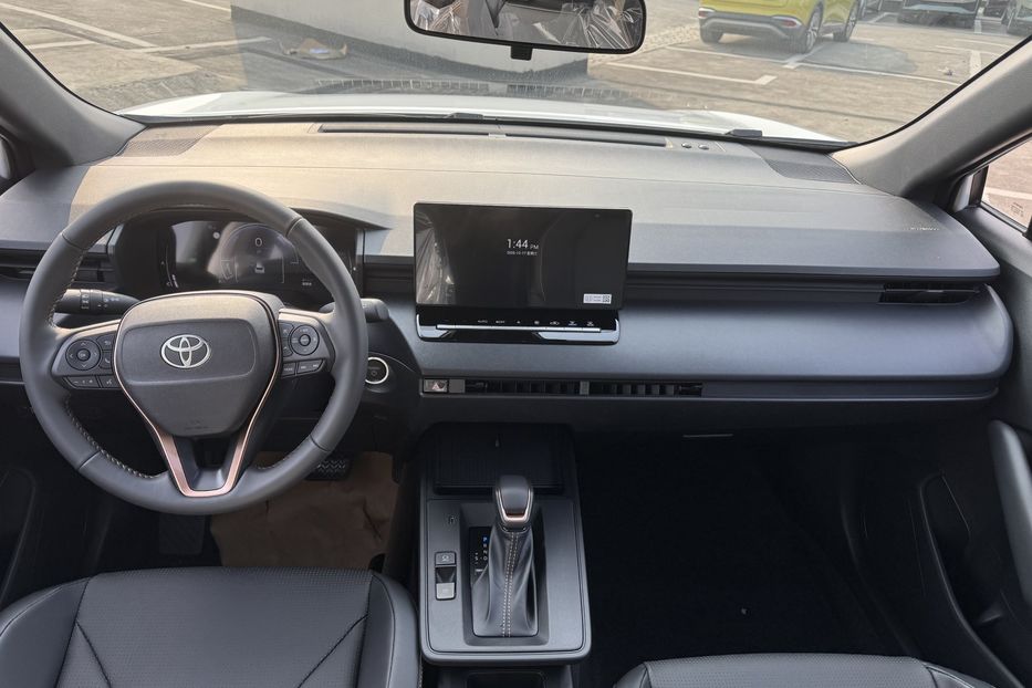 Продам Toyota Corolla Cross  НОВА 2026 2026 года в Черновцах