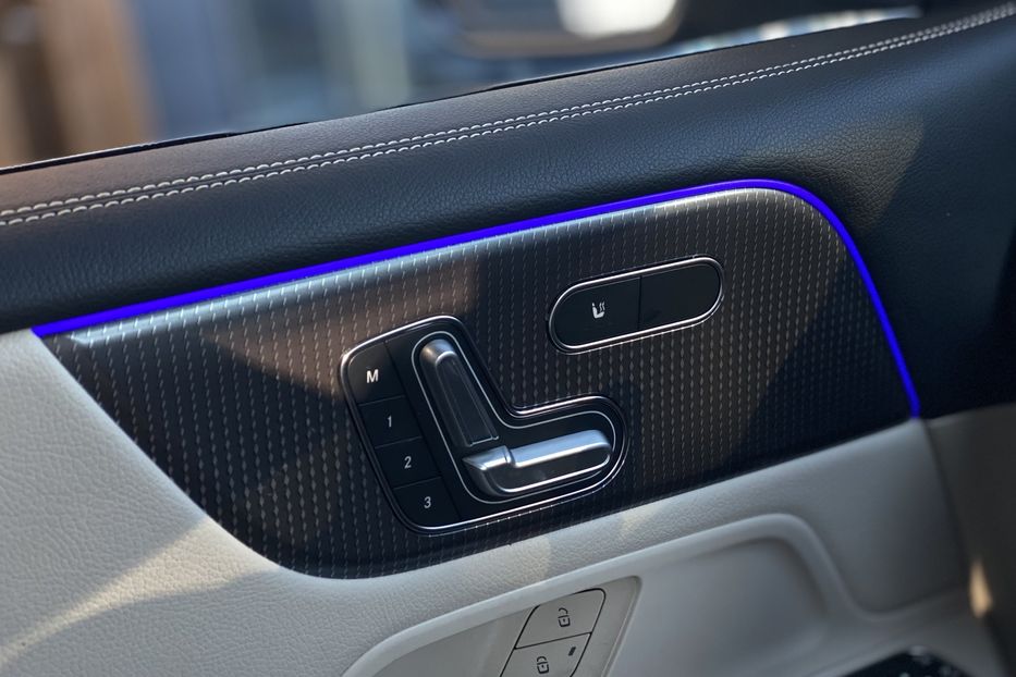 Продам Mercedes-Benz E-Class EQB 2023 года в Луцке