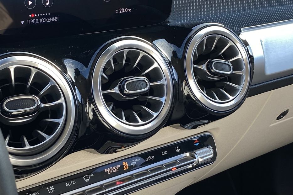 Продам Mercedes-Benz E-Class EQB 2023 года в Луцке