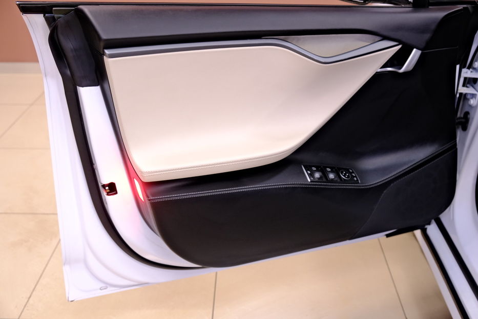 Продам Tesla Model S Long Range Plus 2020 года в Одессе