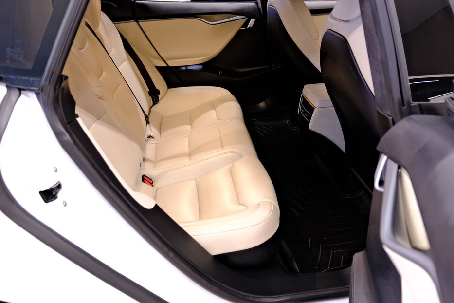 Продам Tesla Model S Long Range Plus 2020 года в Одессе