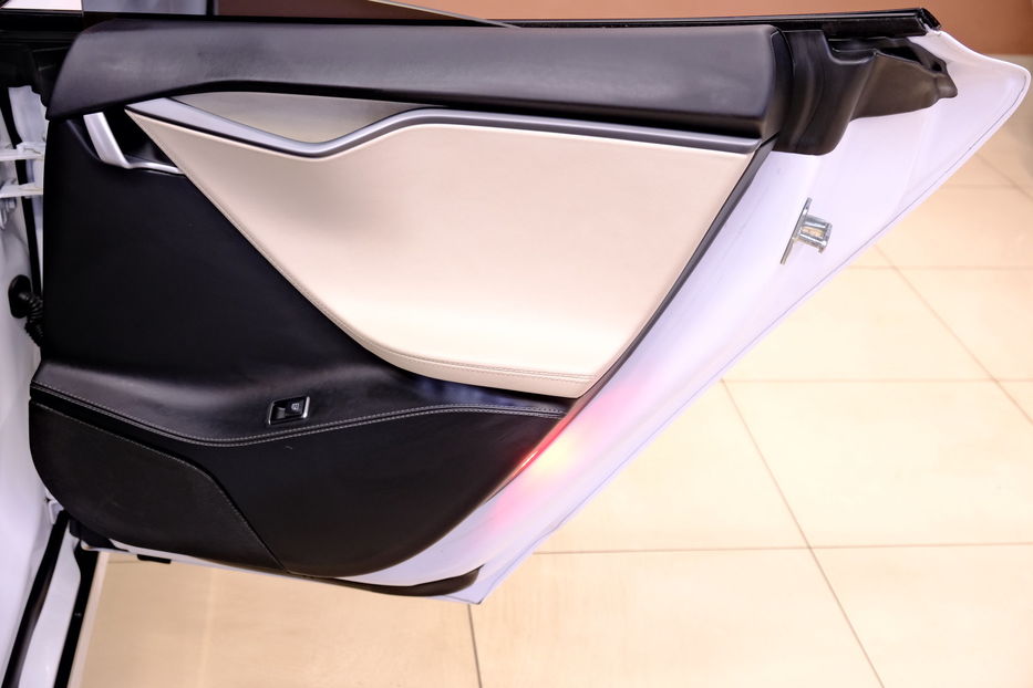 Продам Tesla Model S Long Range Plus 2020 года в Одессе
