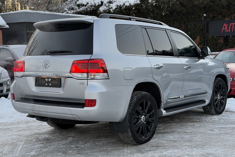 Продам Toyota Land Cruiser 200 Guard B6 2017 года в Киеве