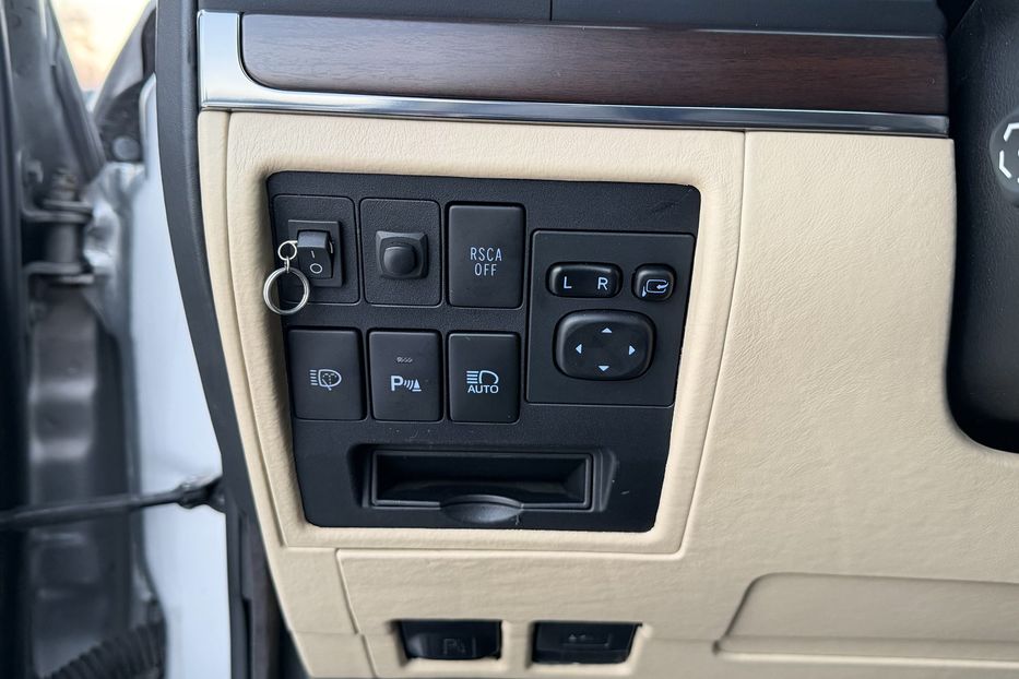 Продам Toyota Land Cruiser 200 Guard B6 2017 года в Киеве