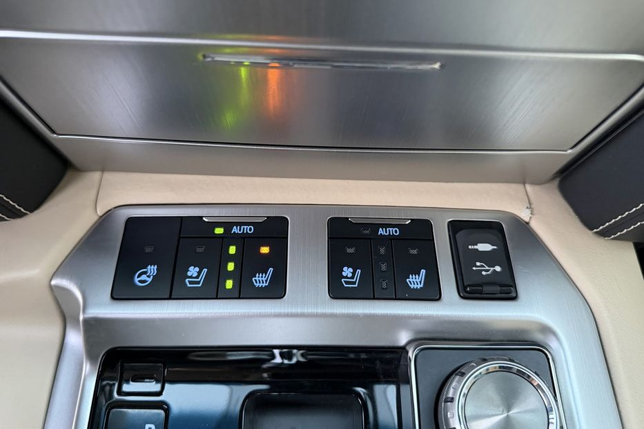 Продам Toyota Land Cruiser 200 Guard B6 2017 года в Киеве