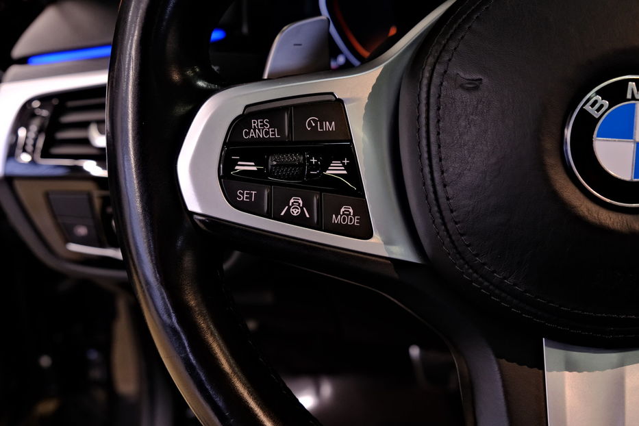 Продам BMW 530 xDrive Touring 2021 года в Одессе