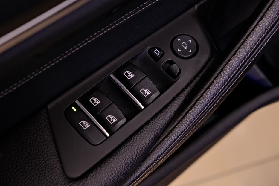 Продам BMW 530 xDrive Touring 2021 года в Одессе