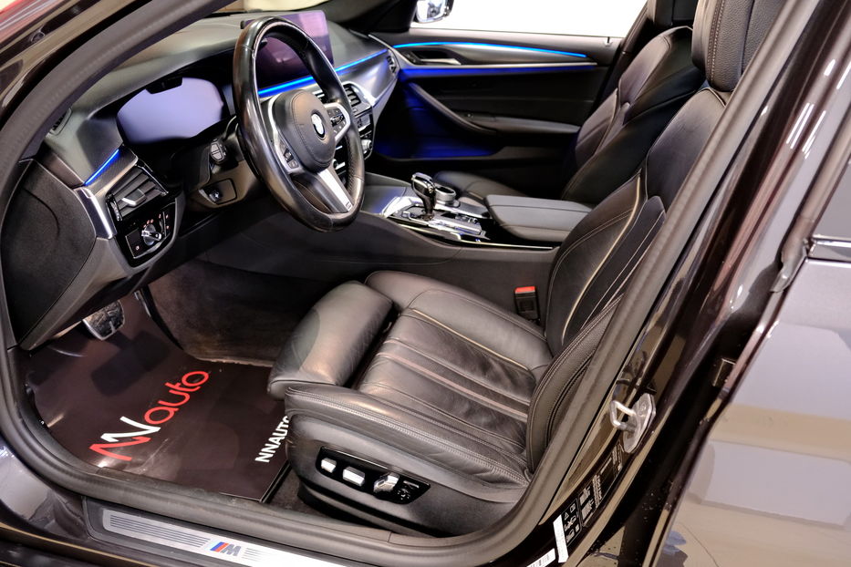 Продам BMW 530 xDrive Touring 2021 года в Одессе