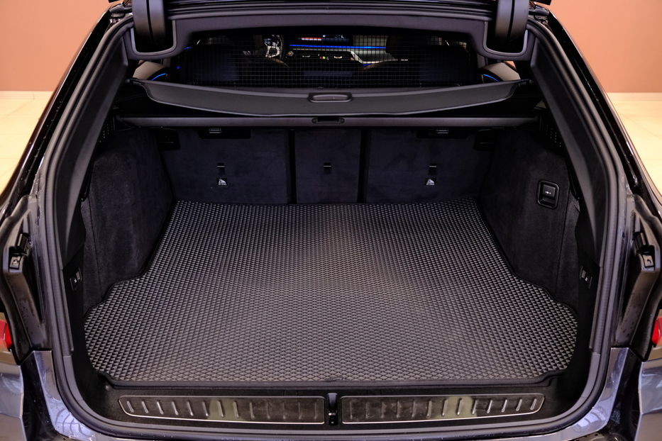 Продам BMW 530 xDrive Touring 2021 года в Одессе