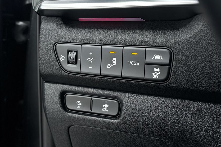 Продам Kia Niro 64квт авто у Львові 2021 года в Львове