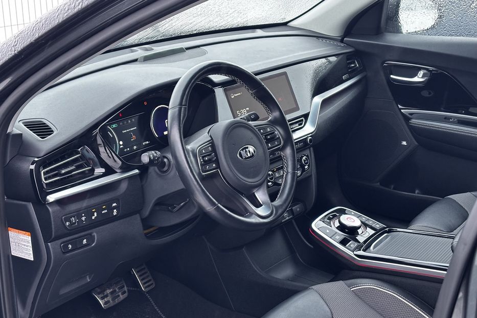 Продам Kia Niro 64квт авто у Львові 2021 года в Львове