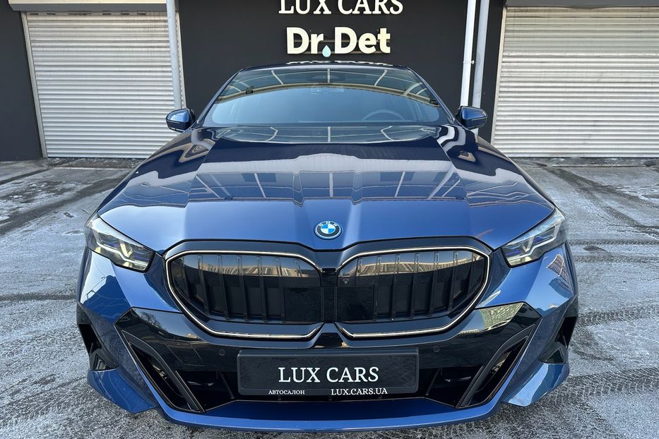 Продам BMW 540 i5 2024 года в Киеве