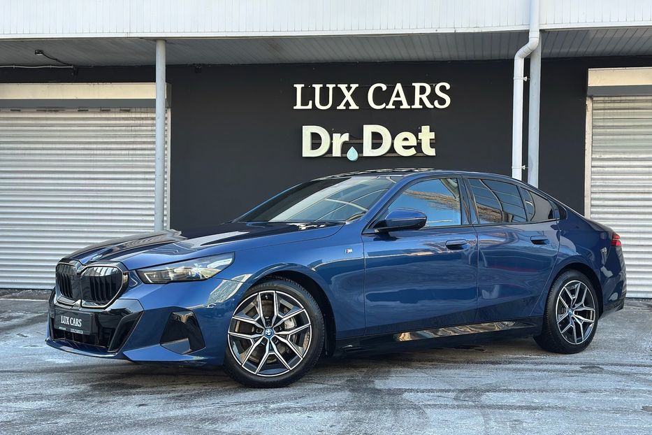 Продам BMW 540 i5 2024 года в Киеве