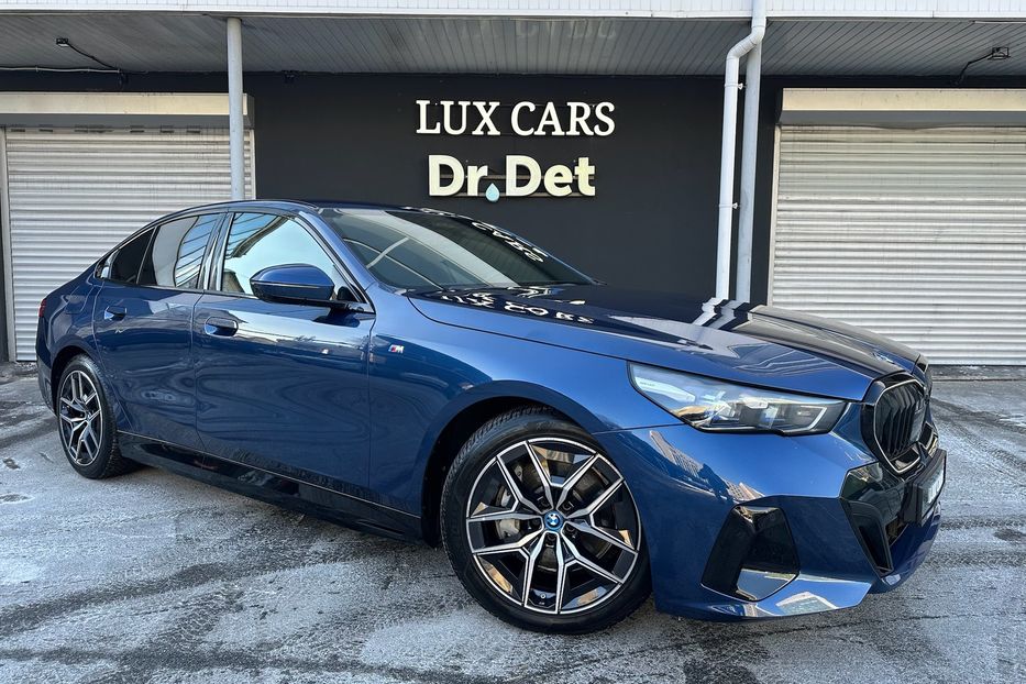 Продам BMW 540 i5 2024 года в Киеве