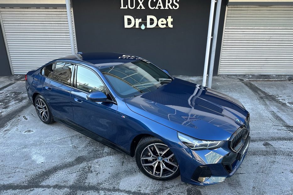 Продам BMW 540 i5 2024 года в Киеве