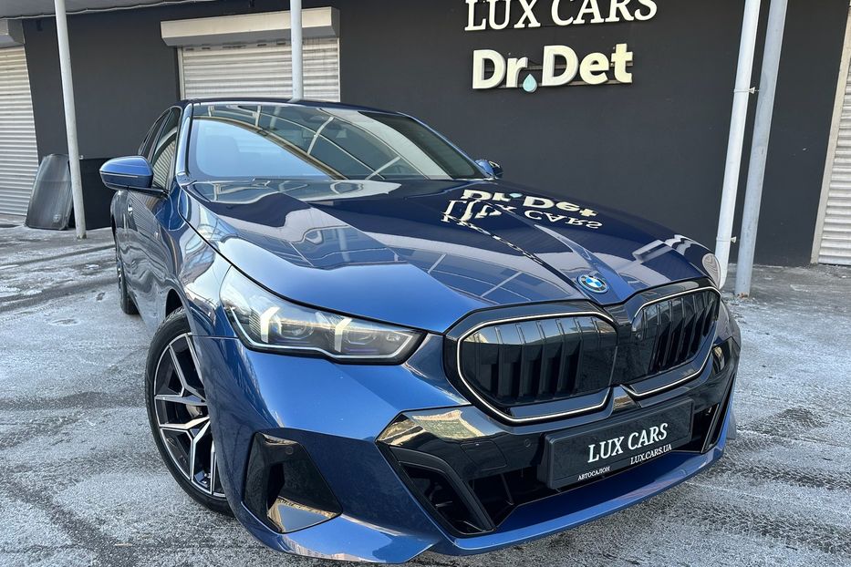 Продам BMW 540 i5 2024 года в Киеве