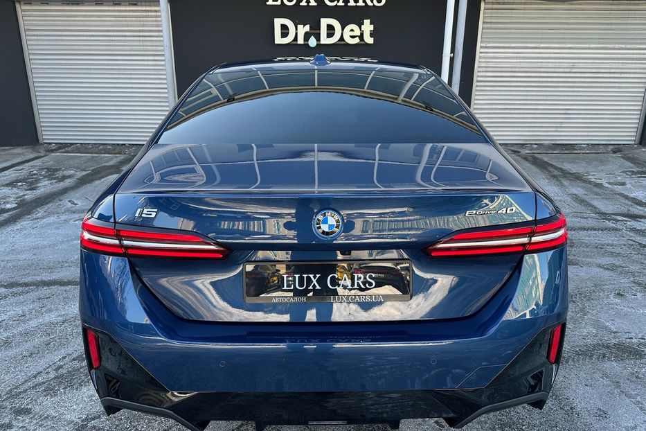 Продам BMW 540 i5 2024 года в Киеве