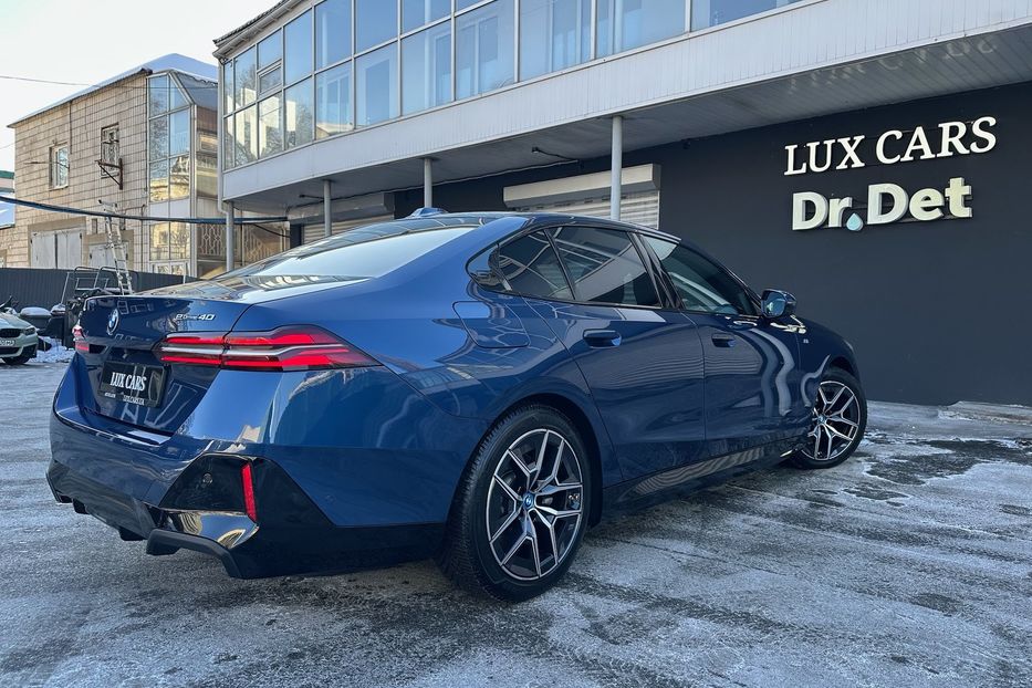 Продам BMW 540 i5 2024 года в Киеве