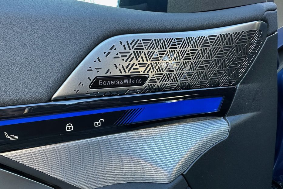 Продам BMW 540 i5 2024 года в Киеве