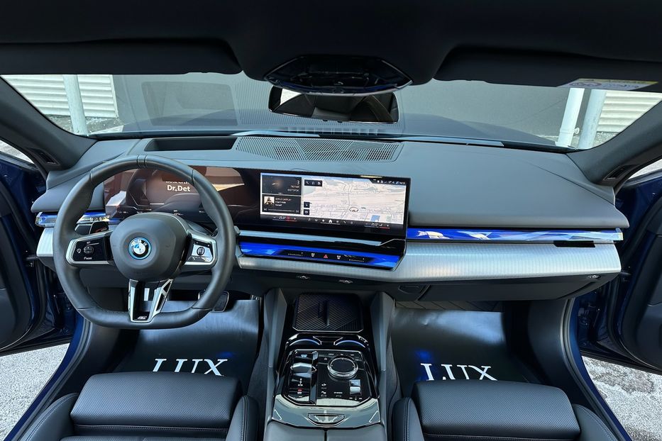 Продам BMW 540 i5 2024 года в Киеве