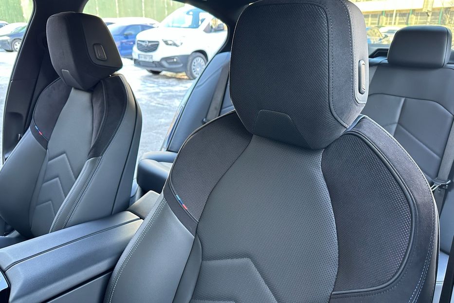 Продам BMW 540 i5 2024 года в Киеве