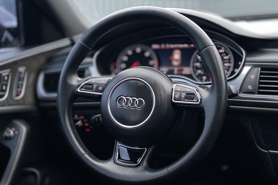 Продам Audi A6 Quattro 2017 года в Луцке
