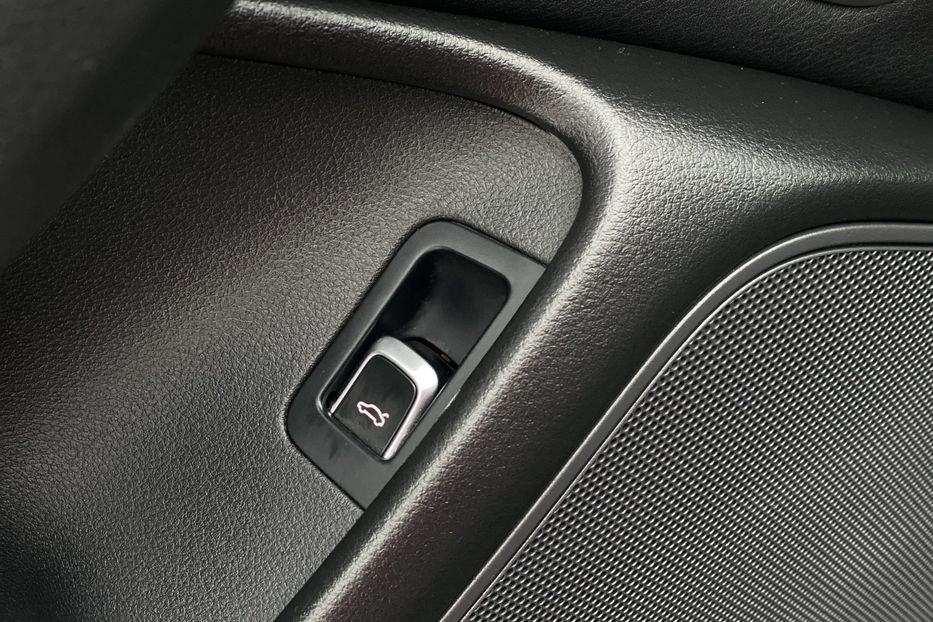 Продам Audi A6 Quattro 2017 года в Луцке