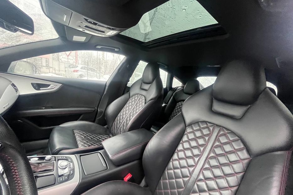 Продам Audi A7 S7 2017 года в Черновцах