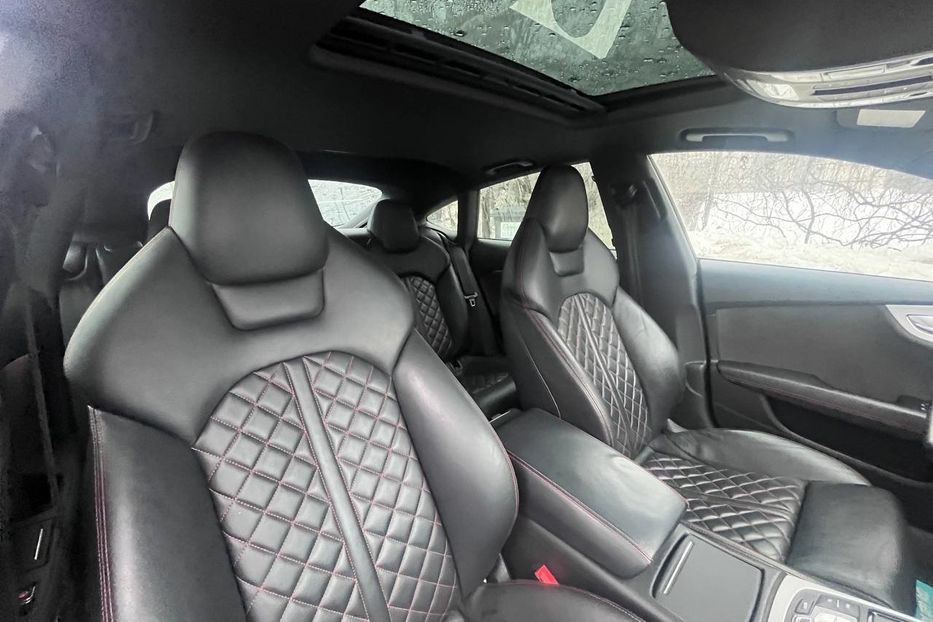 Продам Audi A7 S7 2017 года в Черновцах
