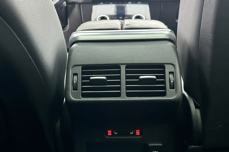 Продам Land Rover Velar 2.0 AT (250 к.с.) AWD  2019 года в Киеве