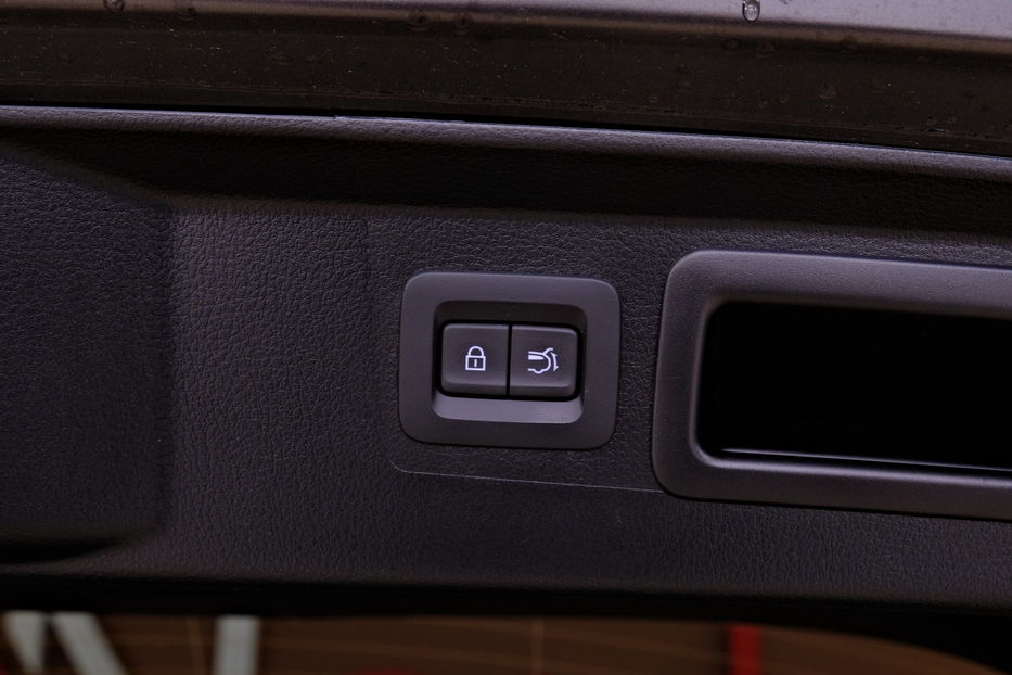 Продам Mazda CX-5 CX-50 Premium Plus 2024 года в Одессе