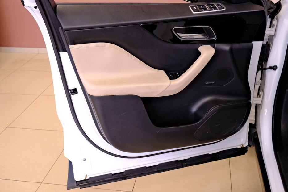 Продам Jaguar F-Pace R-Sport 2018 года в Одессе