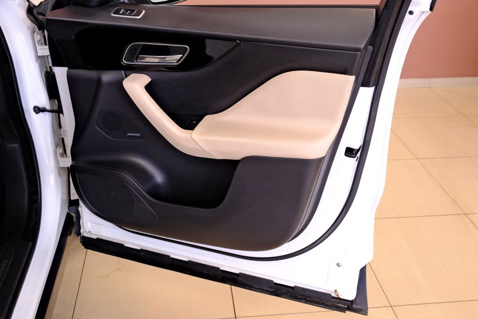 Продам Jaguar F-Pace R-Sport 2018 года в Одессе