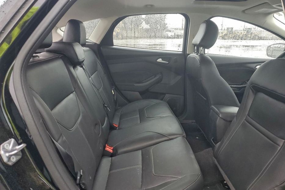 Продам Ford Focus версія Titanium авто в дороззі 2018 года в Львове