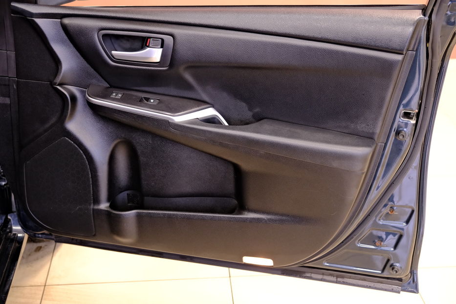 Продам Toyota Camry 2016 года в Одессе