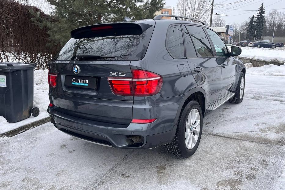 Продам BMW X5 2012 года в Черновцах