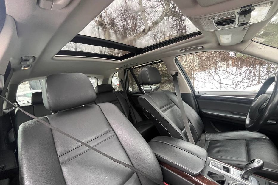 Продам BMW X5 2012 года в Черновцах