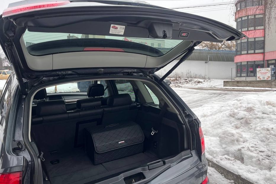 Продам BMW X5 2012 года в Черновцах