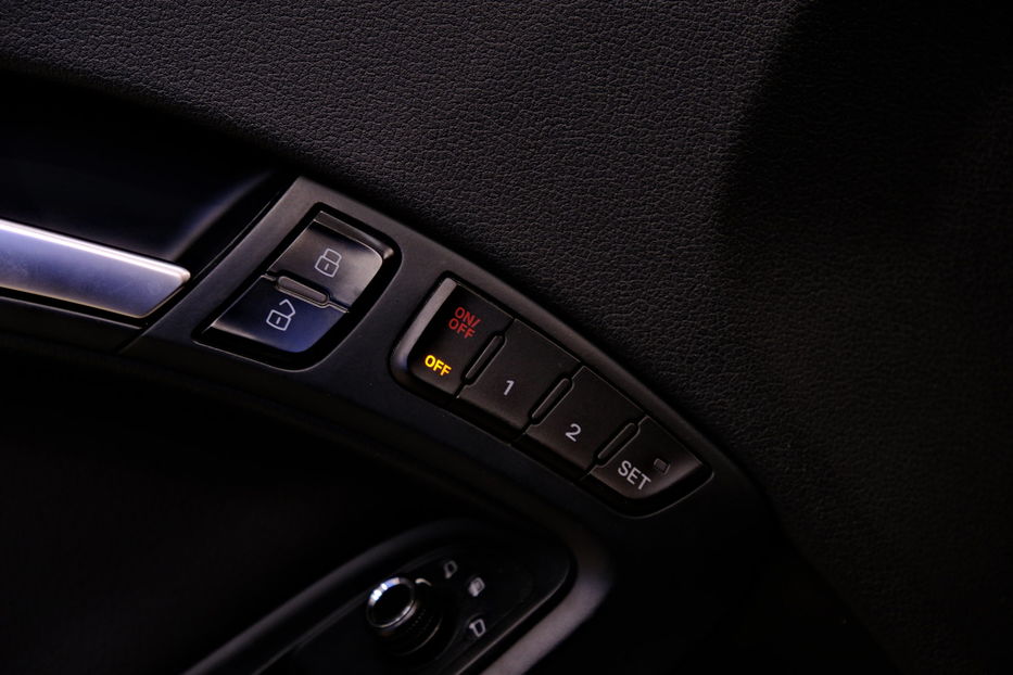 Продам Audi A5 Premium Plus 2011 года в Одессе