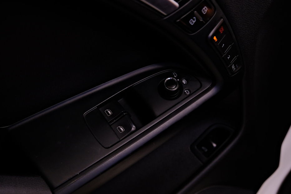 Продам Audi A5 Premium Plus 2011 года в Одессе