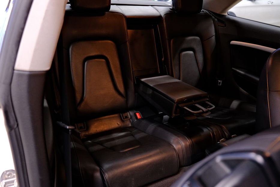 Продам Audi A5 Premium Plus 2011 года в Одессе