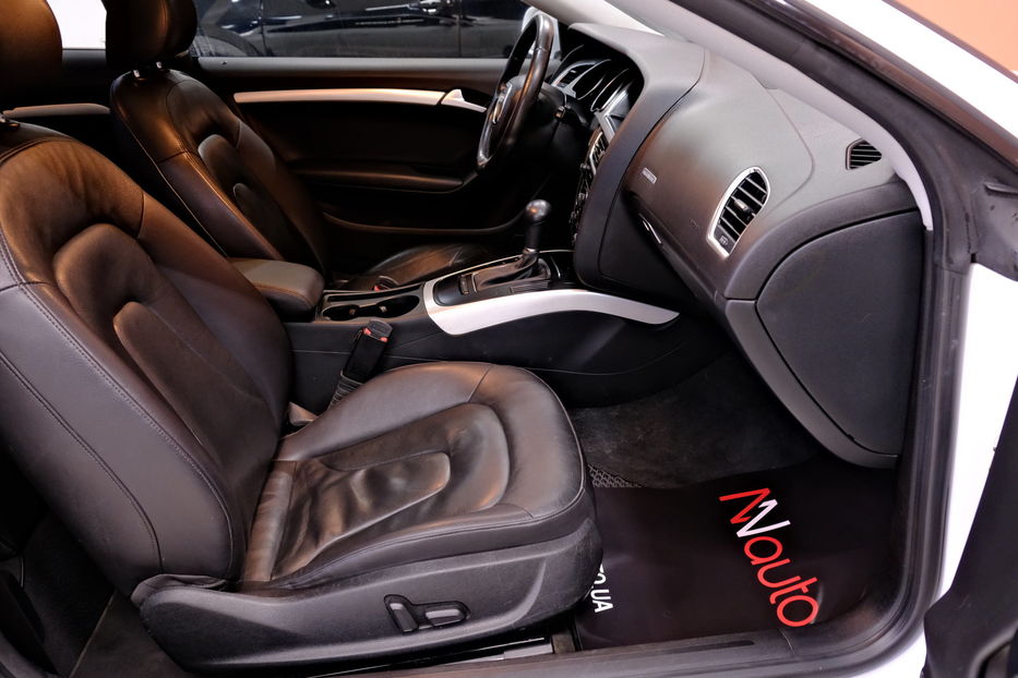 Продам Audi A5 Premium Plus 2011 года в Одессе