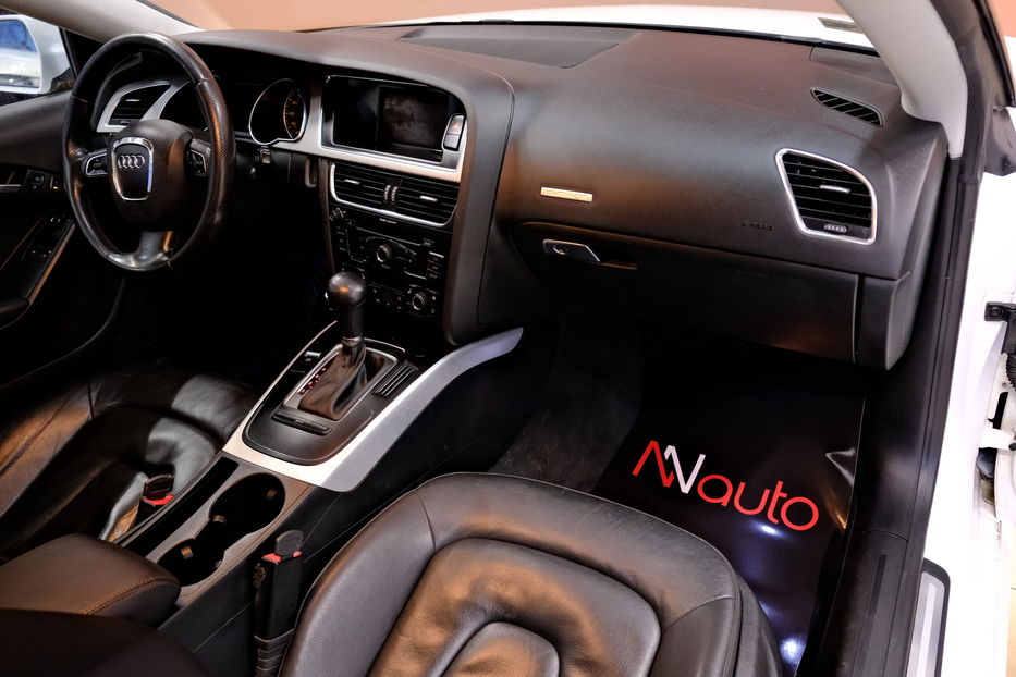 Продам Audi A5 Premium Plus 2011 года в Одессе