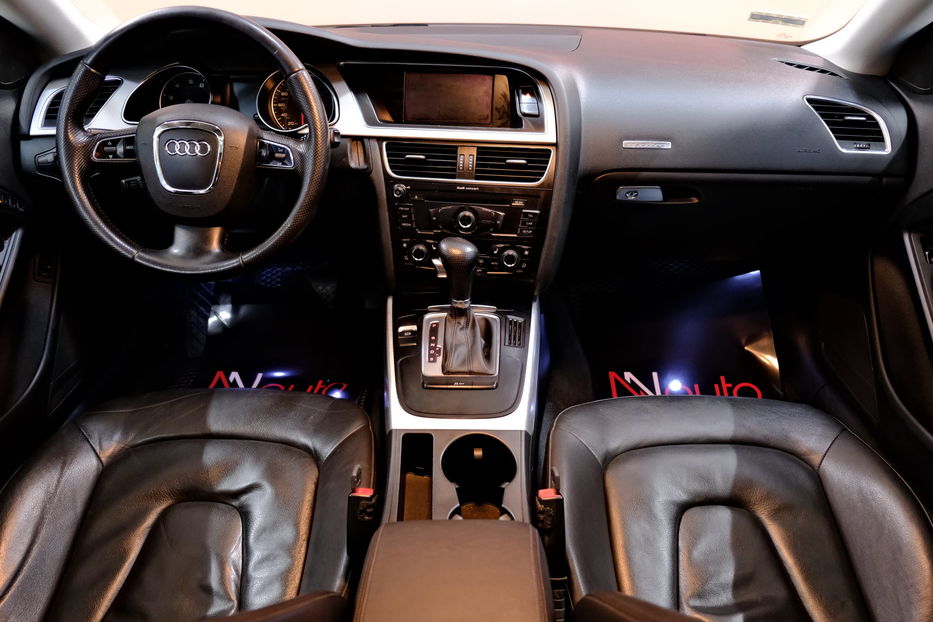 Продам Audi A5 Premium Plus 2011 года в Одессе