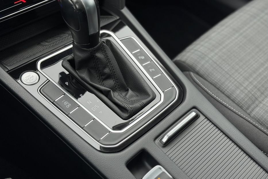 Продам Volkswagen Passat B8 2022 года в г. Умань, Черкасская область