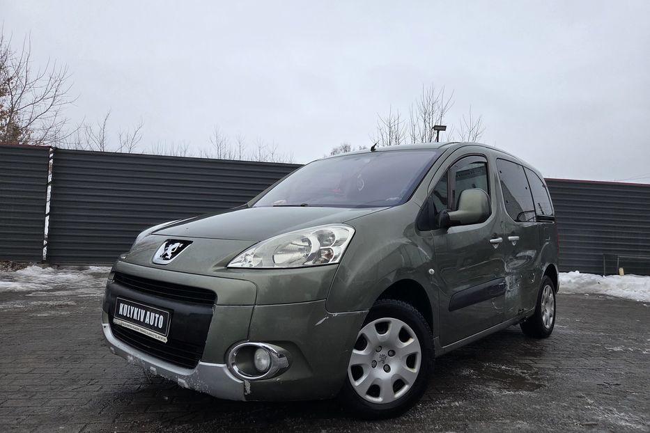 Продам Peugeot Partner пасс. 2009 года в Львове