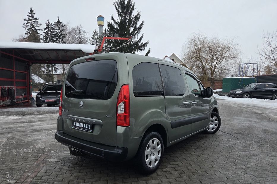 Продам Peugeot Partner пасс. 2009 года в Львове