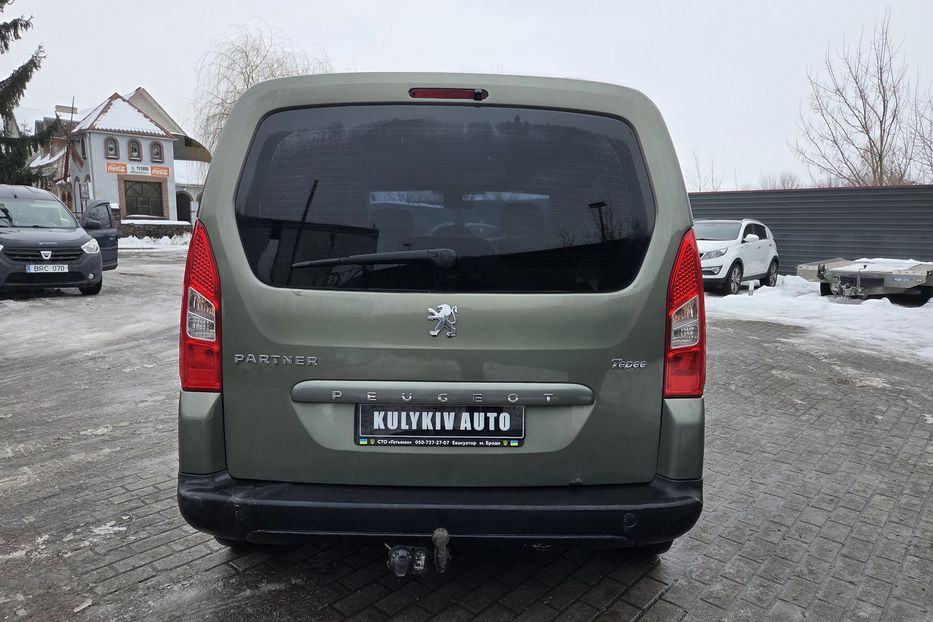 Продам Peugeot Partner пасс. 2009 года в Львове